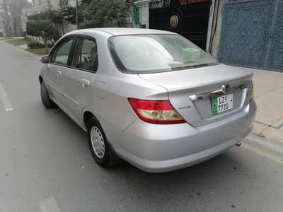 Honda City IDSI 2005 total original condition on my name