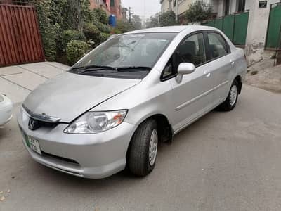 Honda City IDSI 2005 total original condition on my name