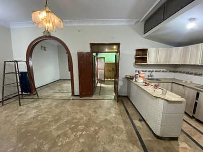 Ideally Located Lower Portion For rent In Gulshan-e-Maymar - Sector Z Available