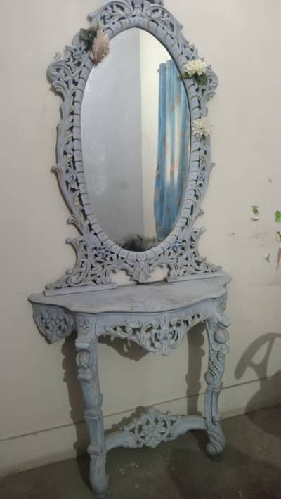 Chnioti antique dressing table
