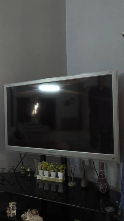 EcoStar 42inch Smart LED TV