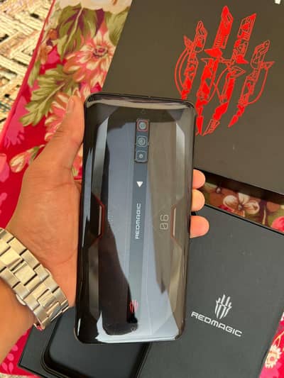 Red magic 6 pro gaming beast mobile for pubg players urgent for sale