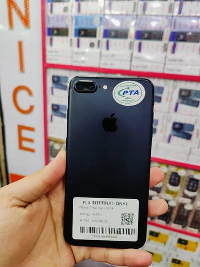iPhone 7 plus Pta 10/10 32GB PTA approved water pack
