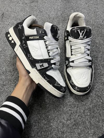 Lv trainer denim black white