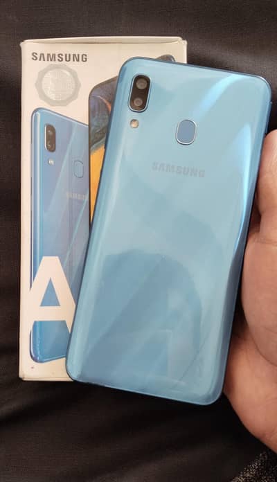 Samsung A30