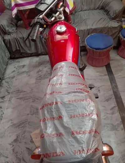 Honda 125cc bike _+03228068418