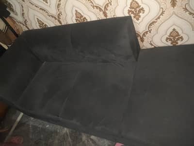 dark gray ha bhai jisny b leny han wo he rabta kary jus mgs kary bus