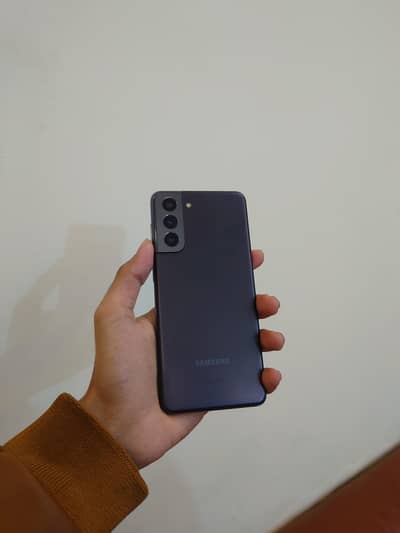 Samsung S21 5G (8/128GB) - All Okay - Minor 2x Cam Dot - Deal Price!