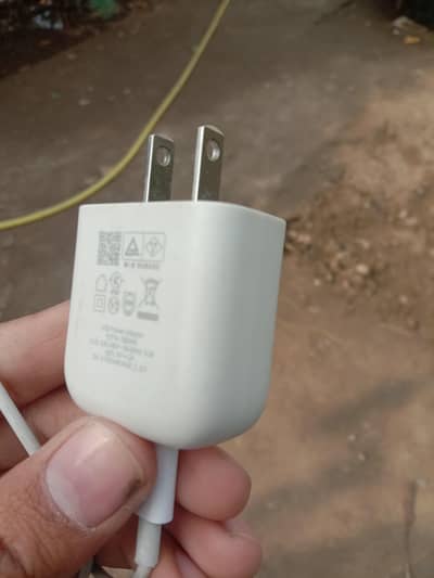 origional iphone charger 10/10 condition