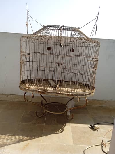 Heavy Iron Bird Cage – Good Condition