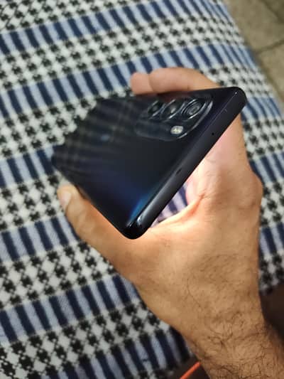 Motorola Edge 30 pro