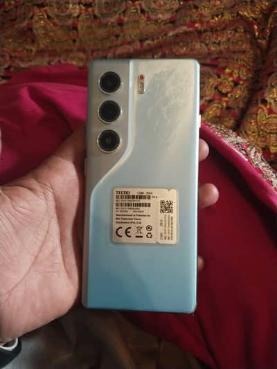 Tecno camon 40 pro