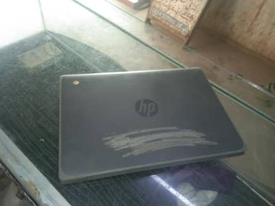 Chromebook Ram. 4 storage. 32gb