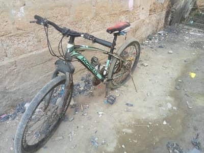 Gear Mountain Bike – Fork Broken – As Is Condition