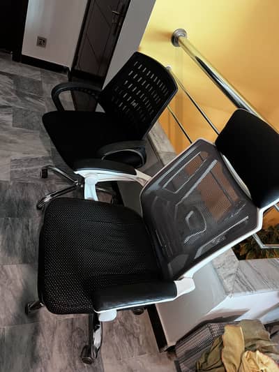 Computer desk chairs