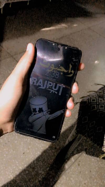 Huavei nova 3i non pta backcover kharab ho gaya ha