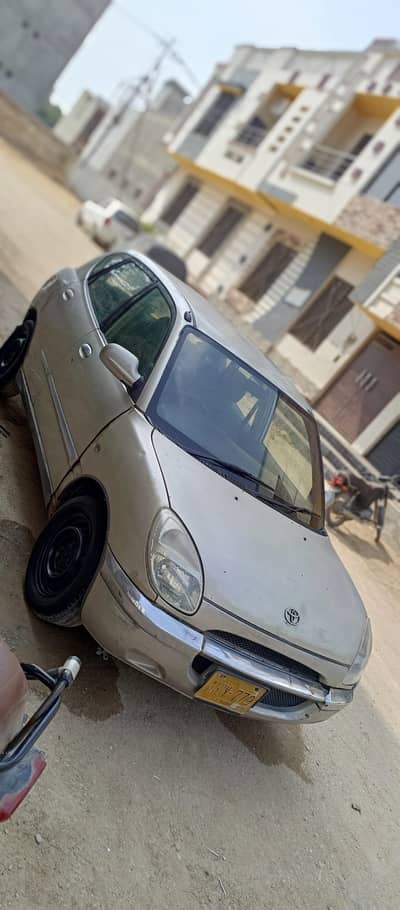 Toyota Duet 99 / 06