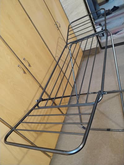 Cloth hanging stand chines brand new . 03181559992