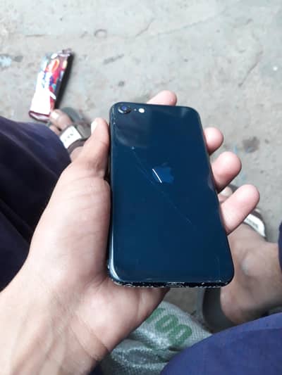 IPHONE SE 3 hi 64 GB ha factory unlock i only one fault