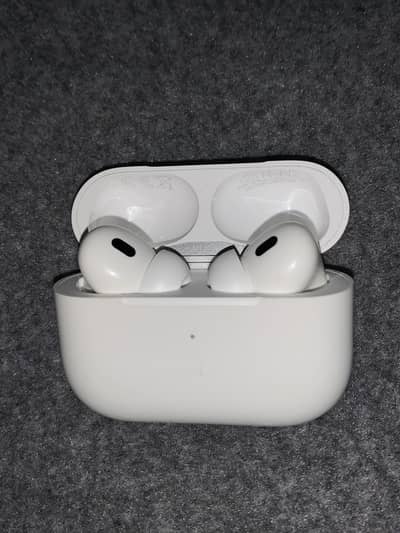Airpods Pro 2 ( USB-C ) ,, Apple Original product 10/10
