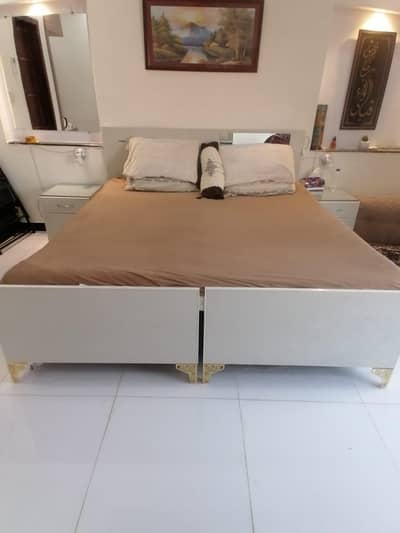 2 Single Bed with Mattress
