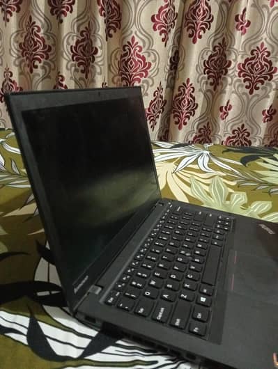Lenovo ThinkPad – Intel Core i5 | Perfect for study and work