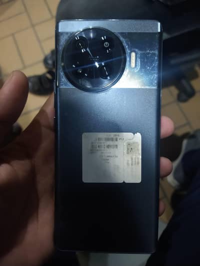 I'm selling mobile tecno spark 20 pro plus (exchange)