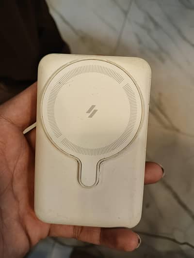 wireless power bank see description