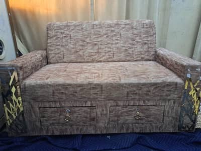2 seater sofa cumbed