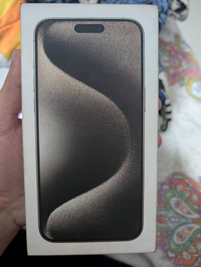 Iphone 15 Pro Max 256 GB (Natural Titanium) with Box