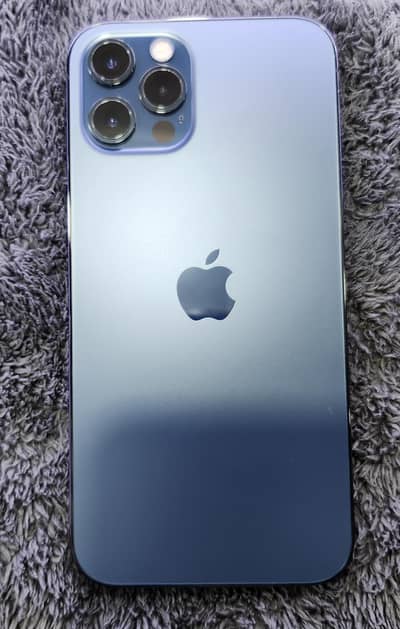 iphone 12 pro  256 GB factory unlock 4 month sim working water pack
