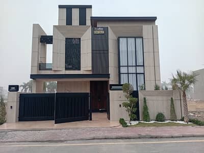 10 modern house for sale