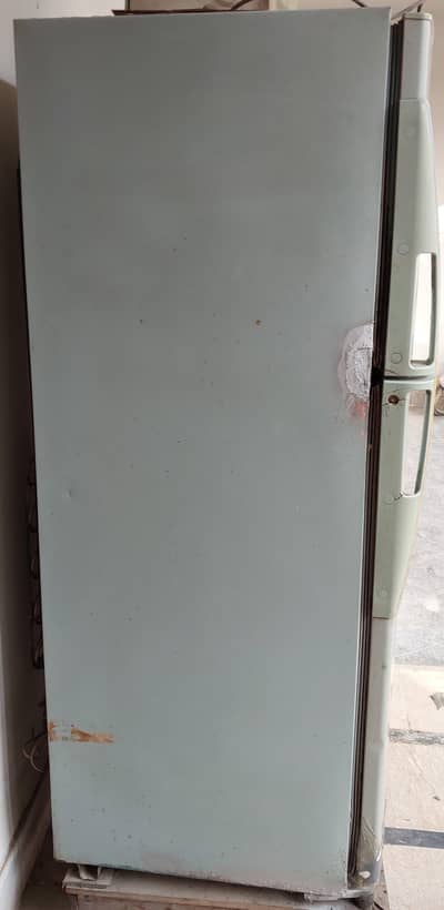 Dawlance large size used refrigerator