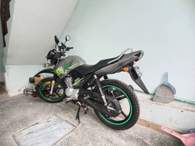 Yamaha YBR 125G 2023