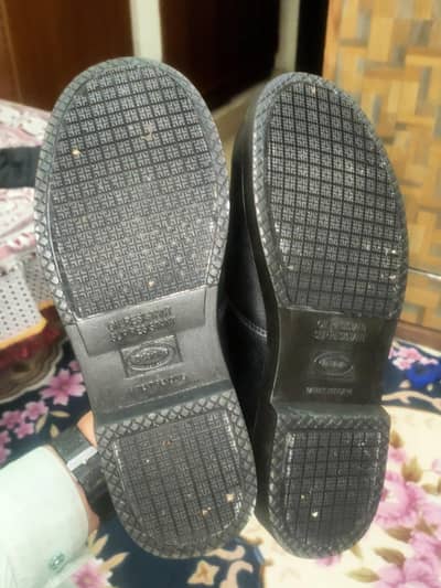 men medicated shoes branded