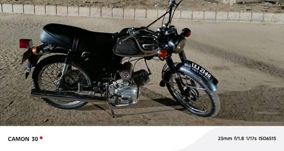 Yamaha YG 1 changer 80 /cc