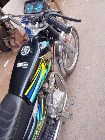 I want to bye moter cyckel