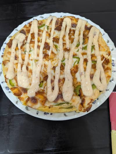 female required pizza shop job