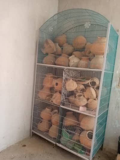 Cage with matka scale