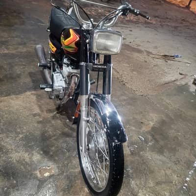 united 125 argent sell new comdetion