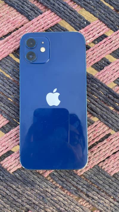 Apple iPhone 12