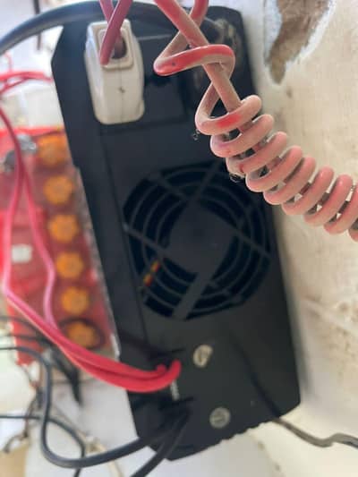 trion ups haii bilkul new kandition ma hai 4 months used hai