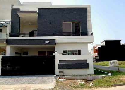 8 Marla Corner House For Sale