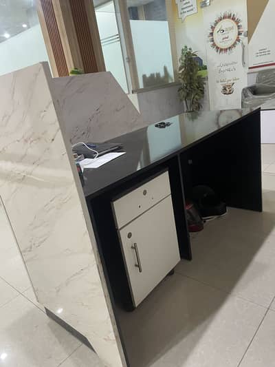 Fresh Office Reception Table