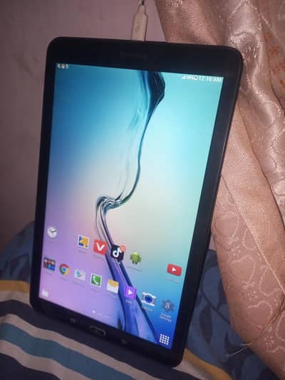 Samsung's galaxy tab e