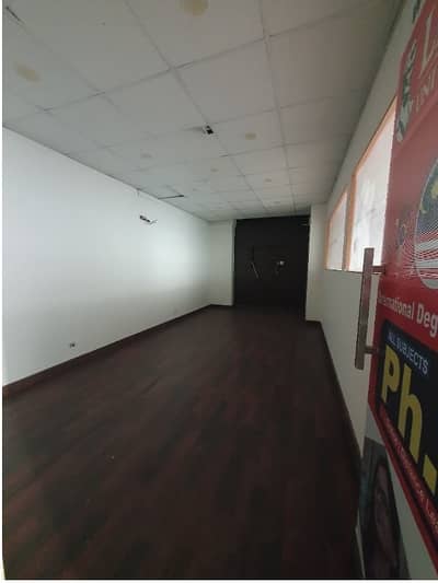 Sami Furnished Area 1650 Sqft Available For Rent Corporate Office in Main Boulevard Gulberg 3 Near Liberty Chowk Lahore