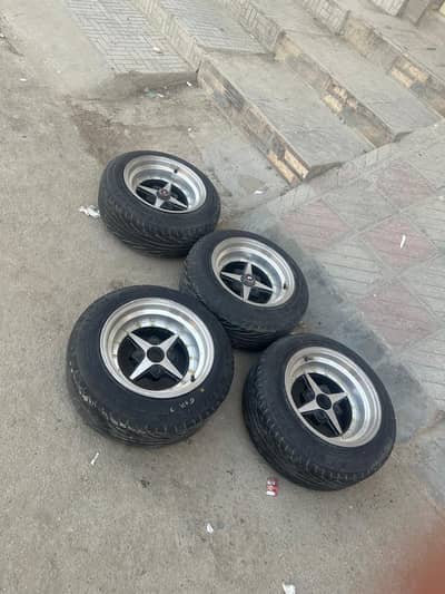 low profile rims and tyres condition 10/9 styre size R13