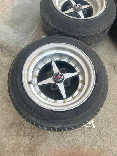 low profile rims and tyres condition 10/9 styre size R13