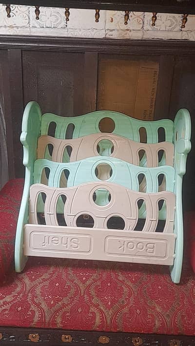 kids book shelf