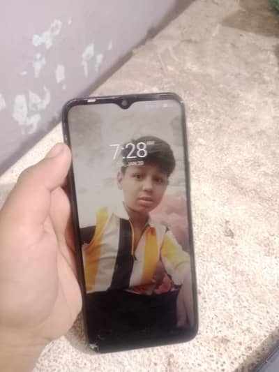 glass crack 10 by 6 condition